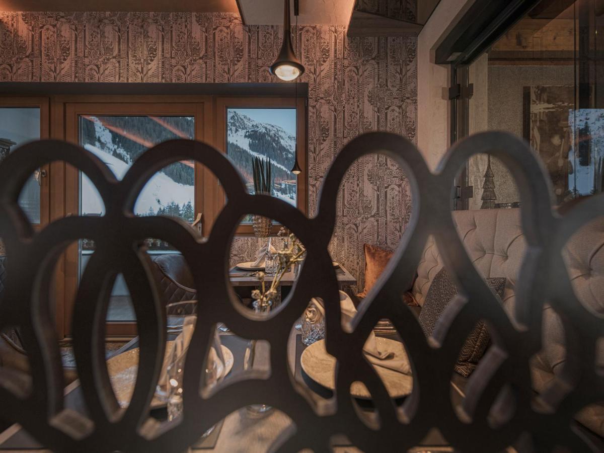 Hotel Bergkristall Zillertal - Adults Only 14 Years Plus Hippach Bagian luar foto