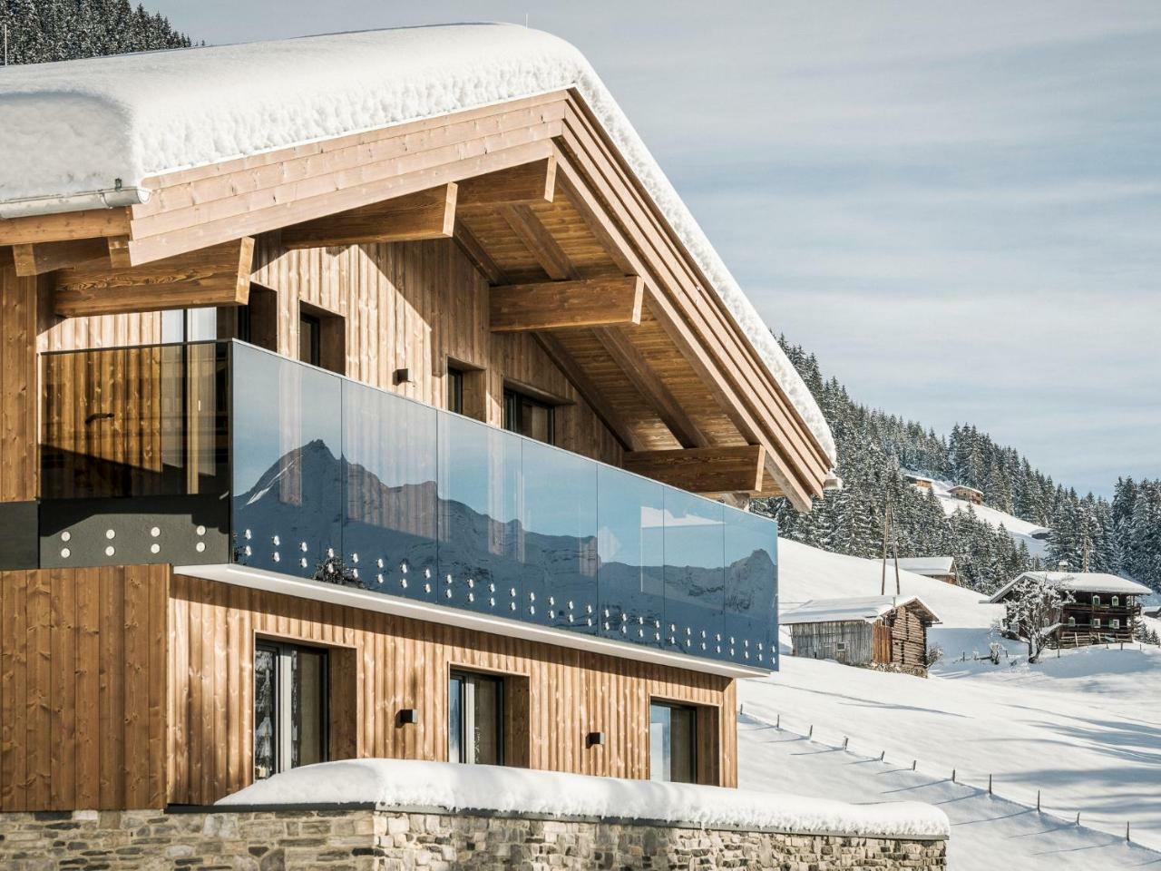 Hotel Bergkristall Zillertal - Adults Only 14 Years Plus Hippach Bagian luar foto